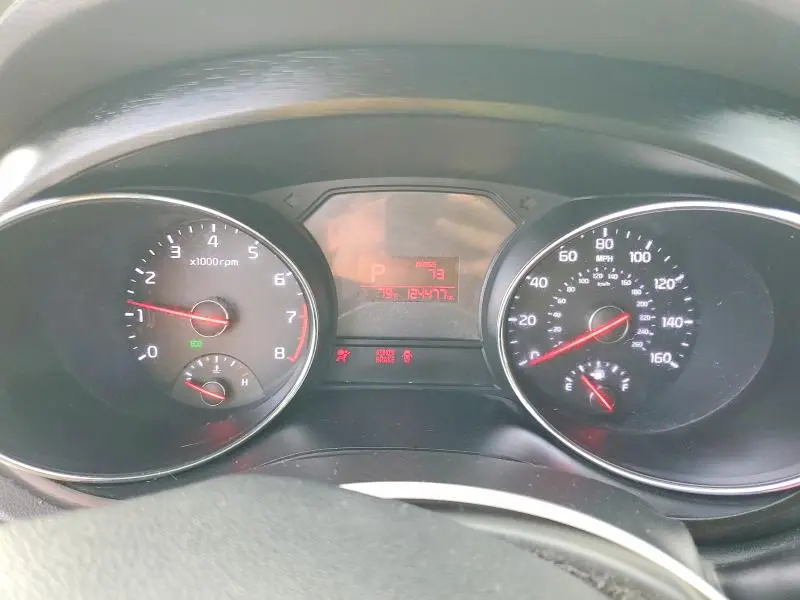 2016 KIA SEDONA LX  