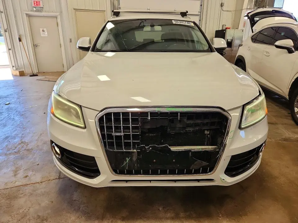 2013 AUDI Q5 PREMIUM  