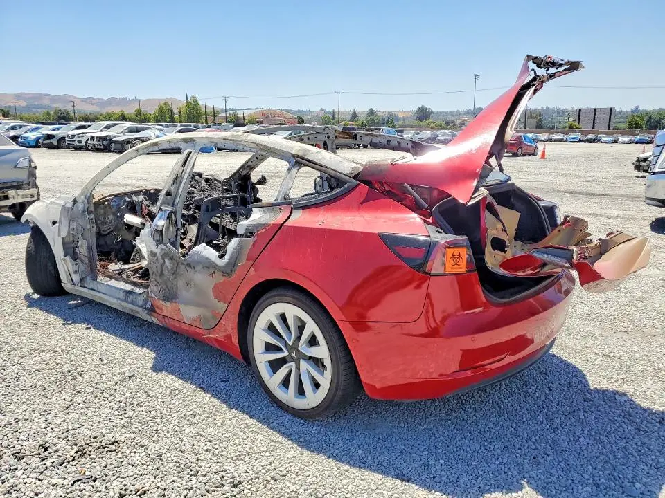 2022 TESLA MODEL 3   