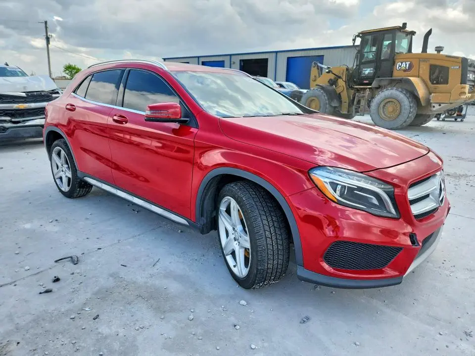 2015 MERCEDES-BENZ GLA 250 4MATIC  