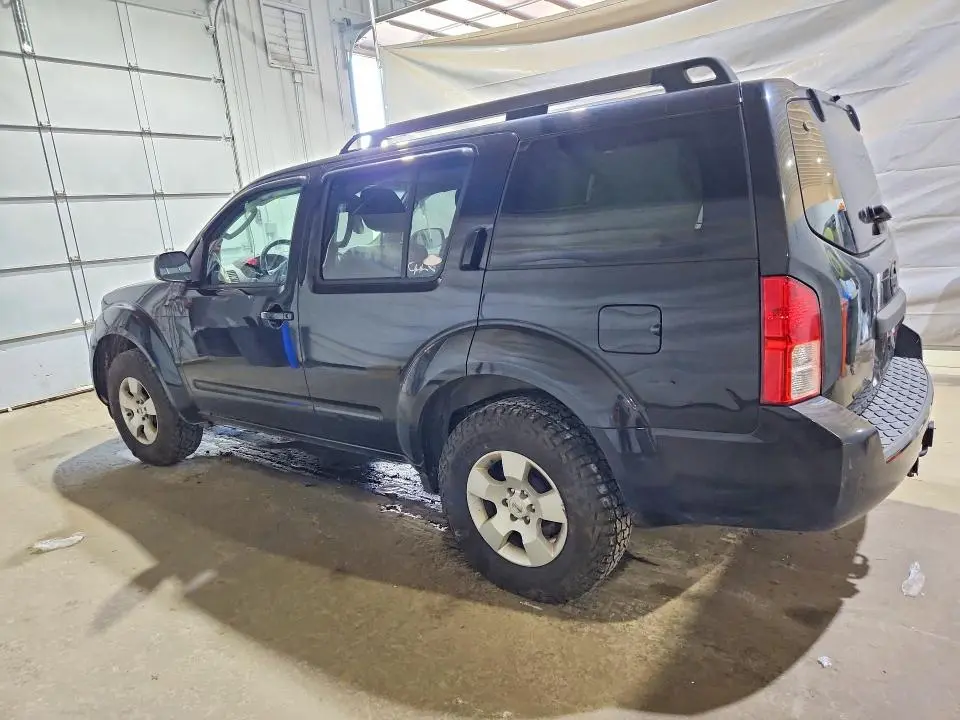2012 NISSAN PATHFINDER S  