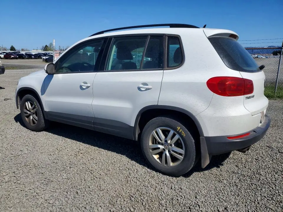 2016 VOLKSWAGEN TIGUAN S  
