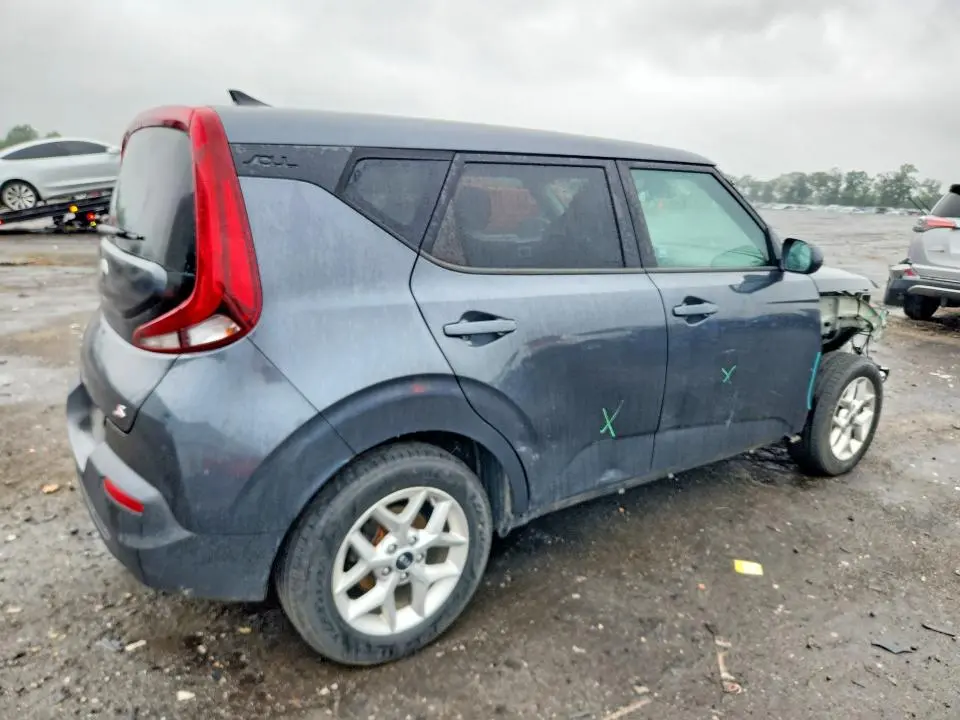 2021 KIA SOUL S  