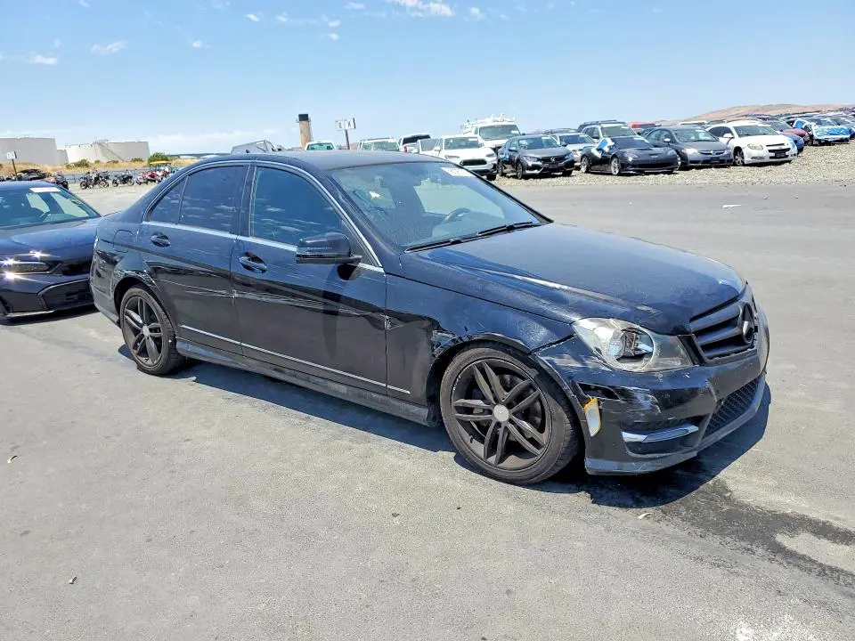 2013 MERCEDES-BENZ C 250  