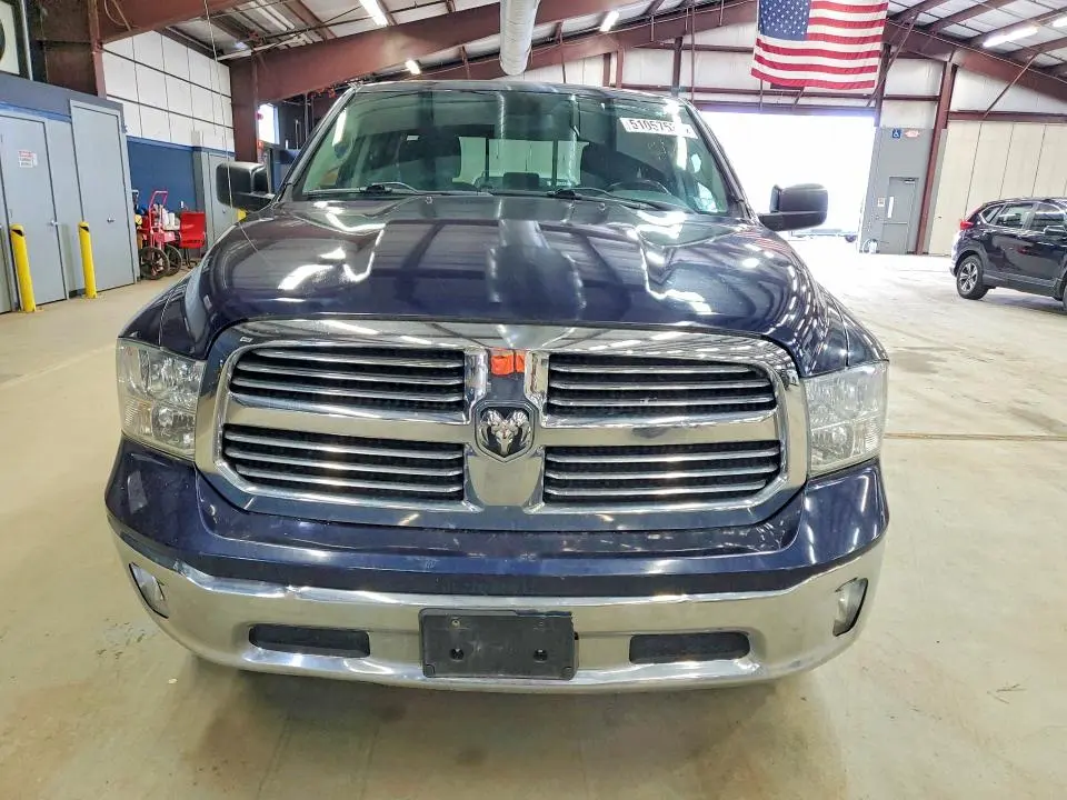 2013 RAM 1500 SLT  