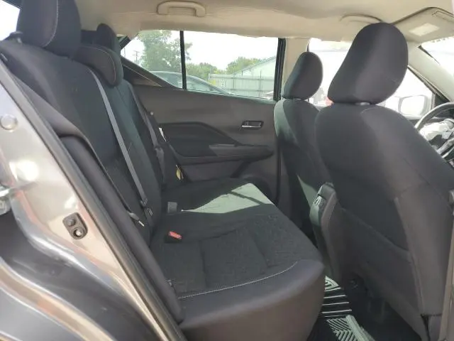 2021 NISSAN KICKS SV  