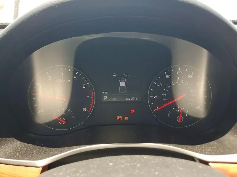 2017 KIA CADENZA PREMIUM  