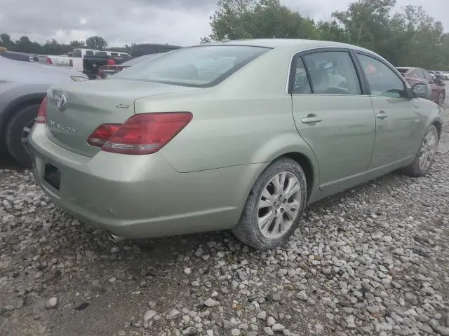 2010 TOYOTA AVALON XL  