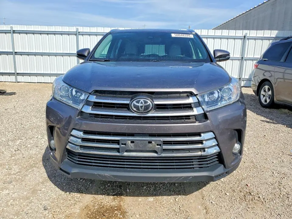 2017 TOYOTA HIGHLANDER LIMITED  