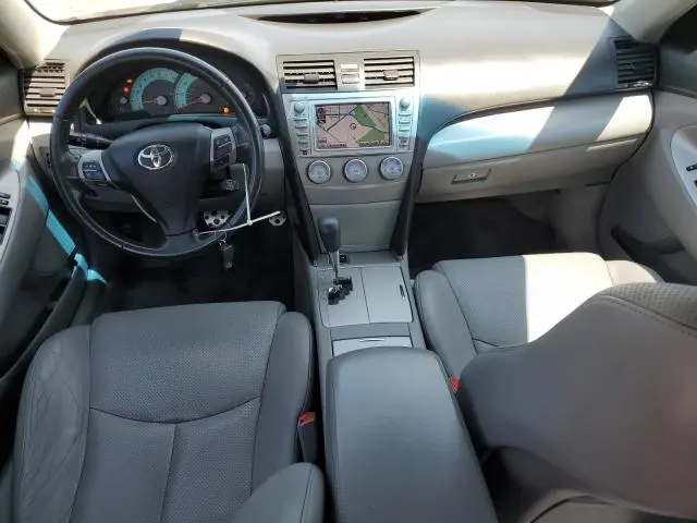 2011 TOYOTA CAMRY SE  