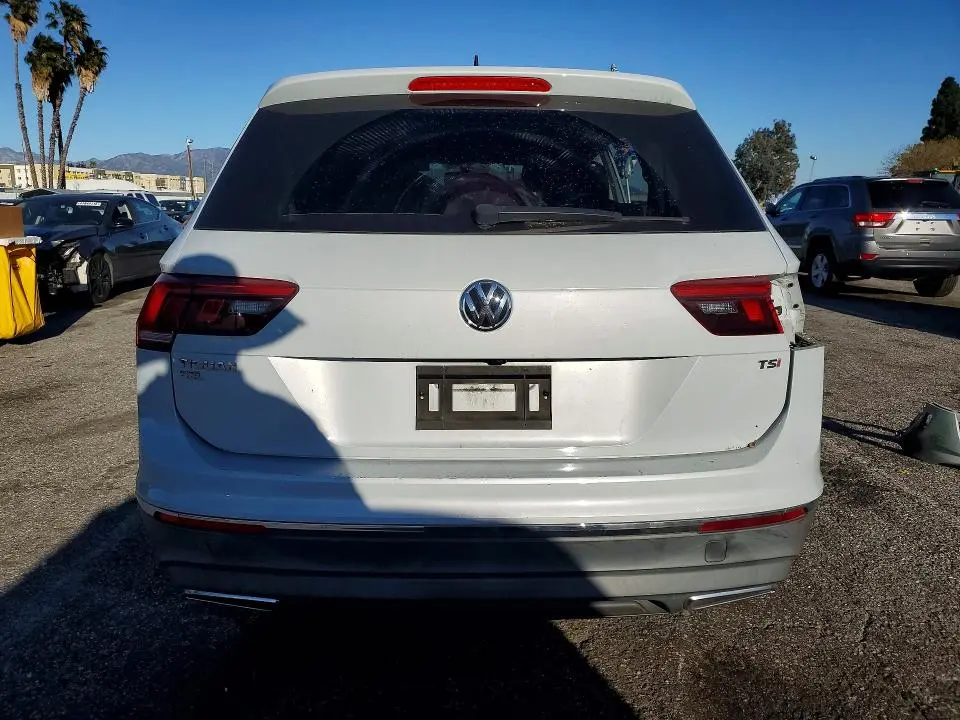 2018 VOLKSWAGEN TIGUAN SE  
