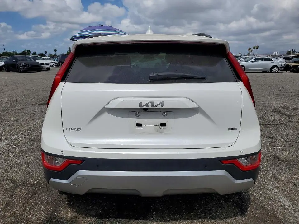 2023 KIA NIRO EX  