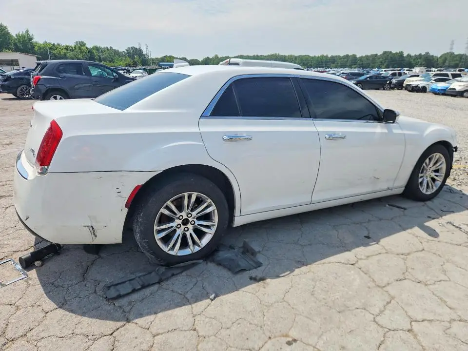 2017 CHRYSLER 300C   