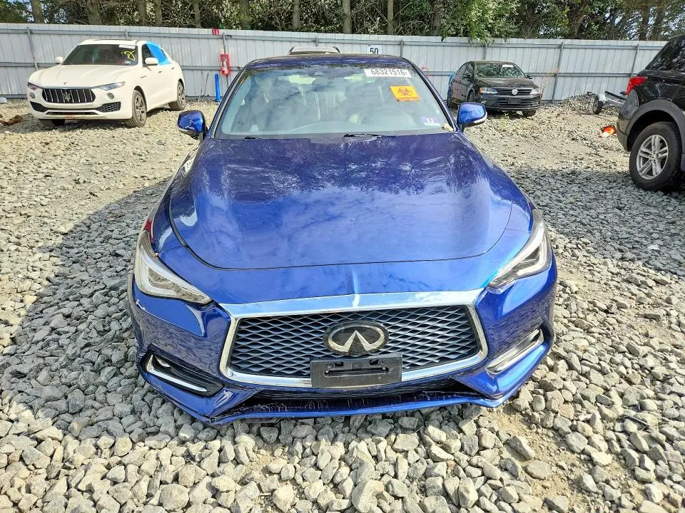2019 INFINITI Q60 3.0T LUXE  