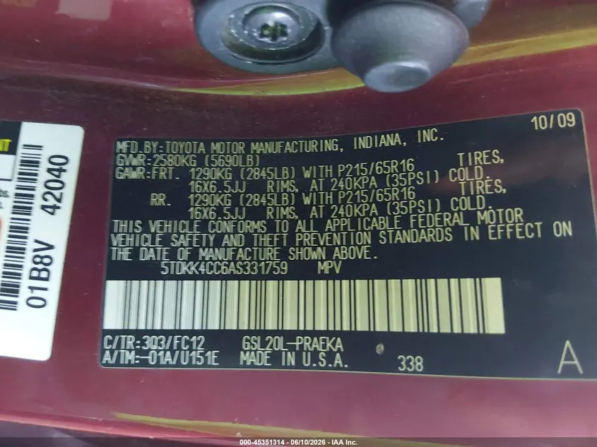 2010 TOYOTA SIENNA LE