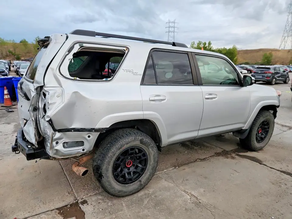 2022 TOYOTA 4RUNNER TRD OFF-ROAD PREMIUM  