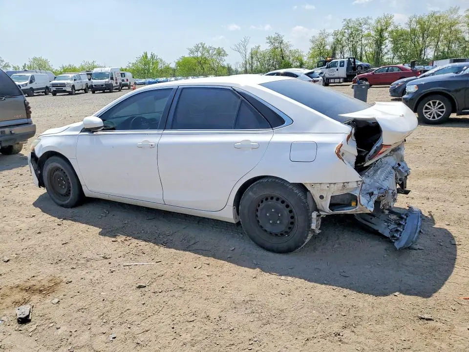 2016 TOYOTA CAMRY LE  