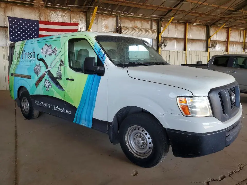 2015 NISSAN NV 2500 HD S  