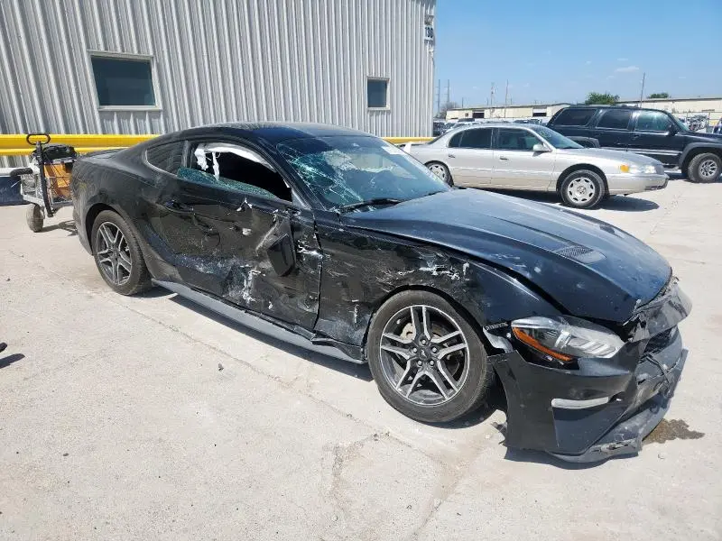 2019 FORD MUSTANG   