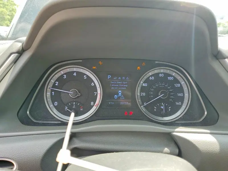 2023 HYUNDAI SONATA SE  