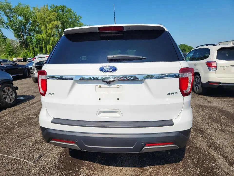2019 FORD EXPLORER XLT  