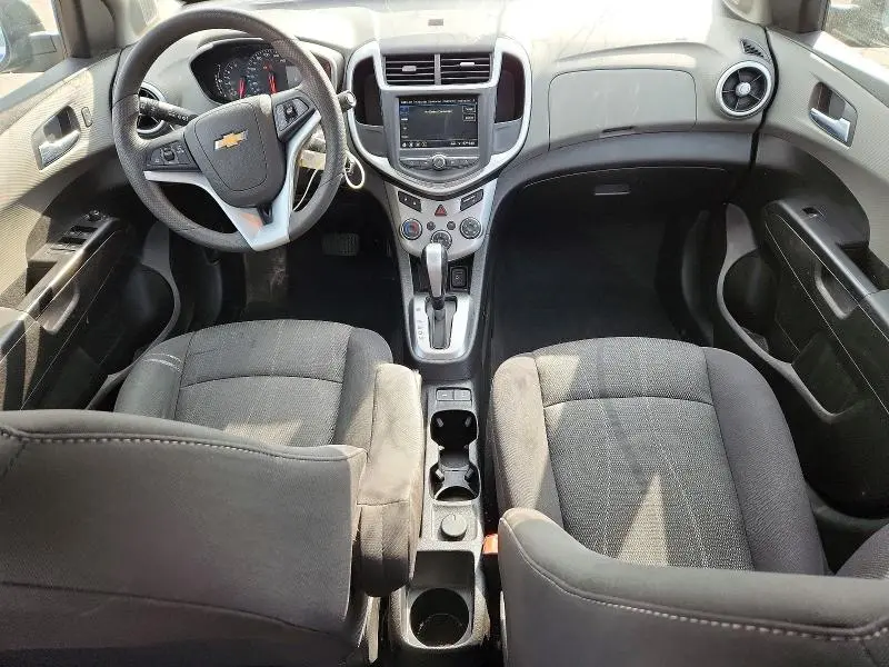 2019 CHEVROLET SONIC LT  