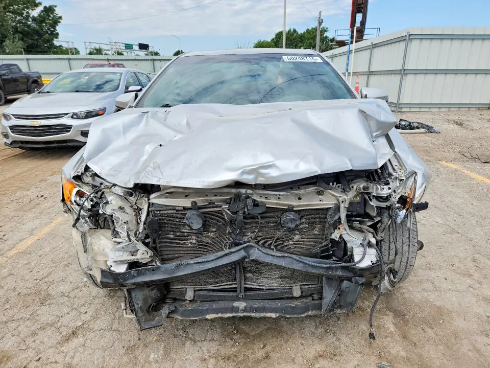 2013 TOYOTA CAMRY XLE V6  
