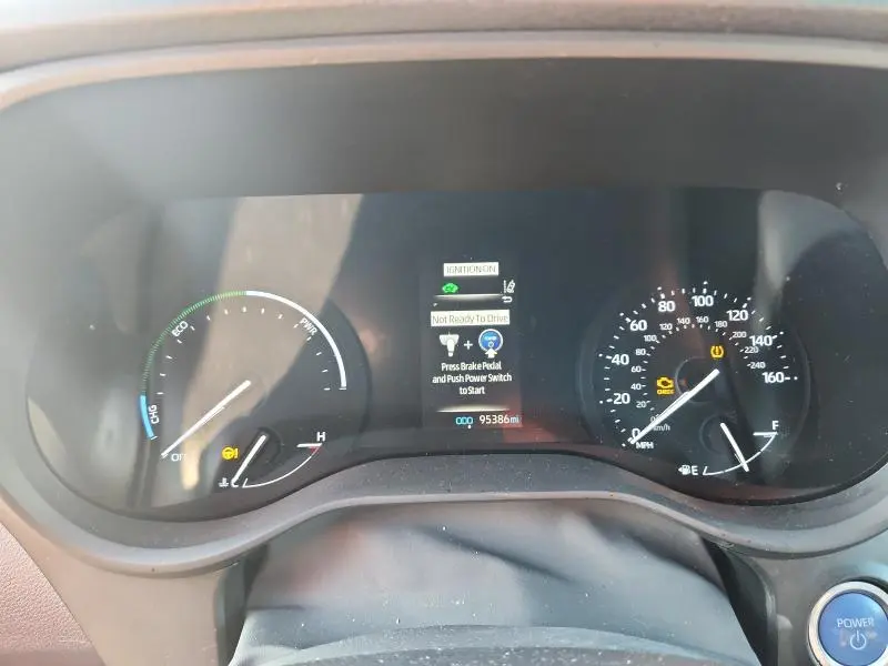 2021 TOYOTA SIENNA XSE  