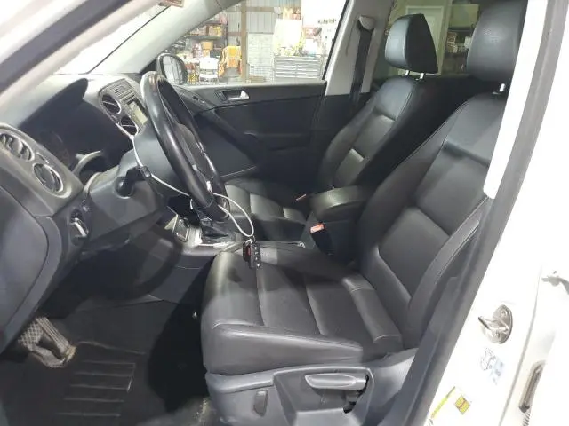 2016 VOLKSWAGEN TIGUAN S  