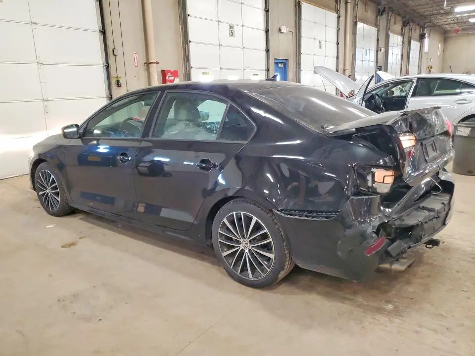 2016 VOLKSWAGEN JETTA SPORT  