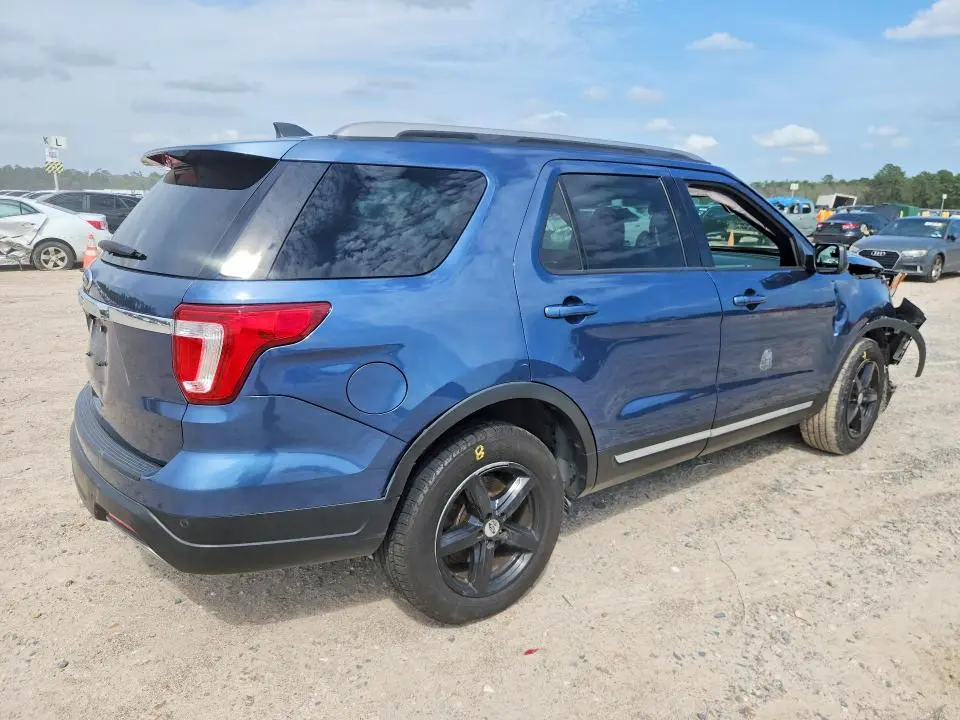 2019 FORD EXPLORER XLT  