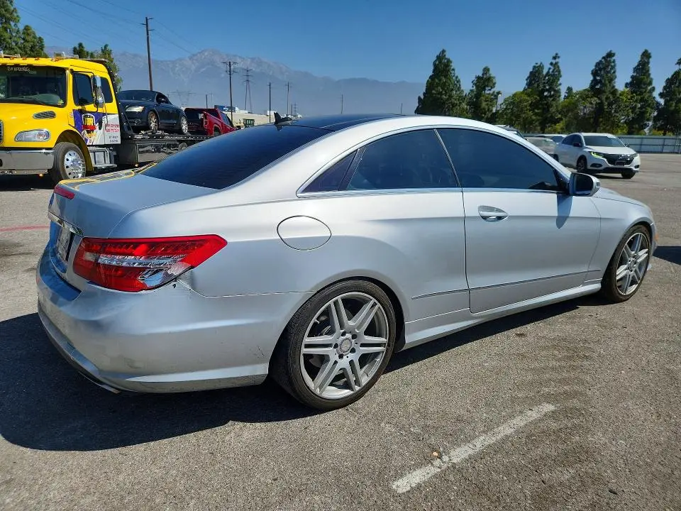 2010 MERCEDES-BENZ E 550  