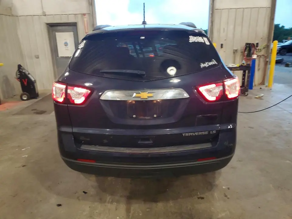 2015 CHEVROLET TRAVERSE LS  