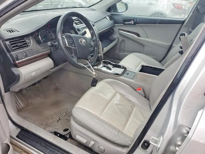2012 TOYOTA CAMRY XLE  