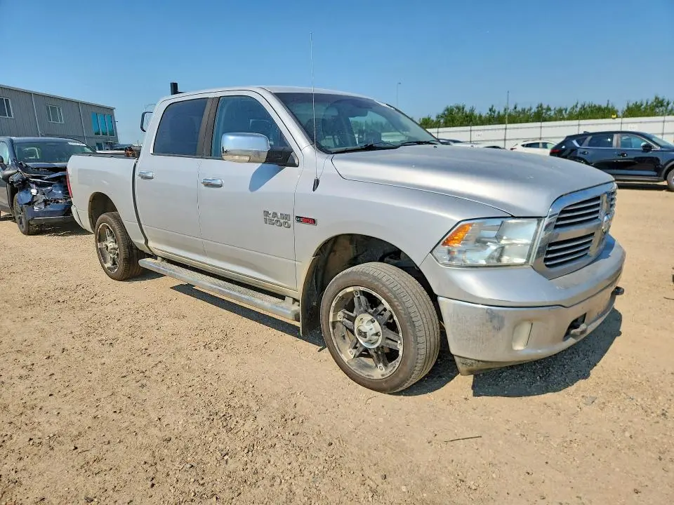 2014 RAM 1500 SLT  