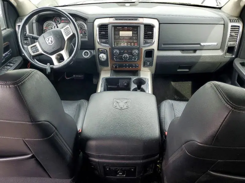 2015 RAM 1500 LARAMIE  
