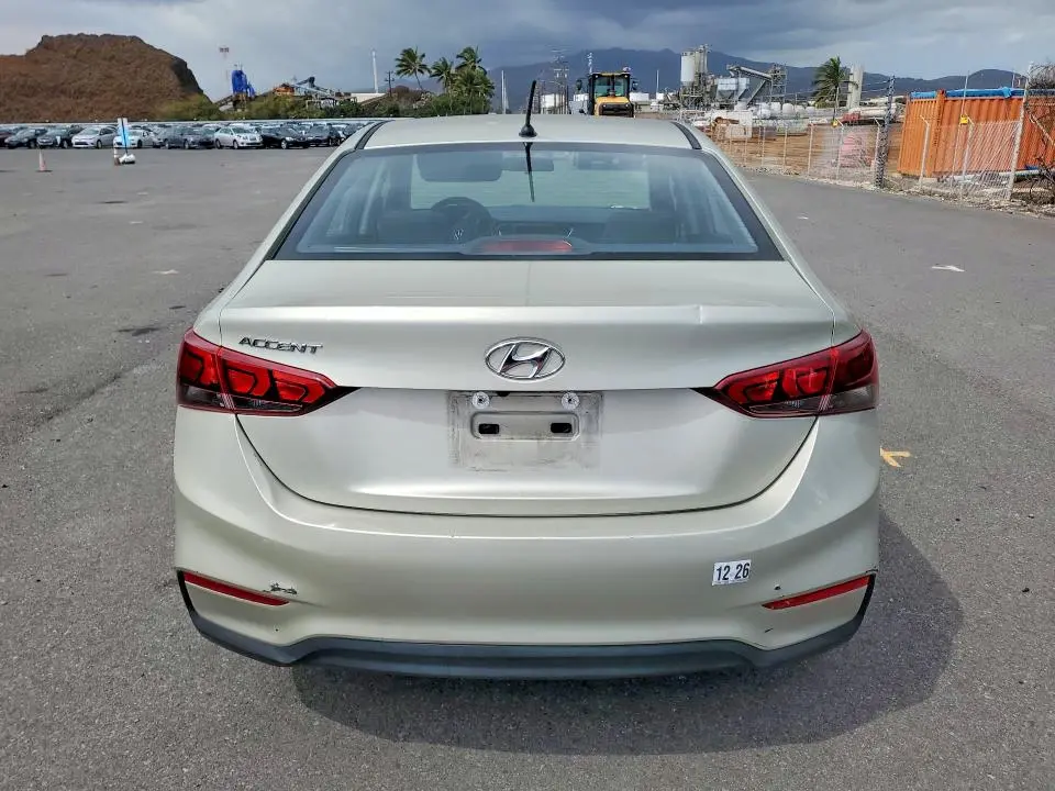 2018 HYUNDAI ACCENT SE  