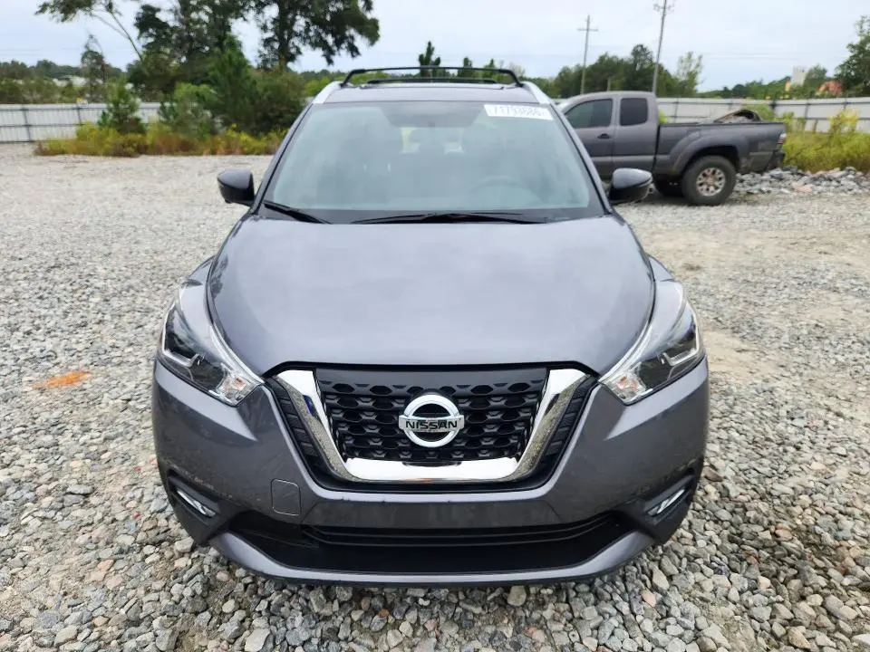 2018 NISSAN KICKS SR  