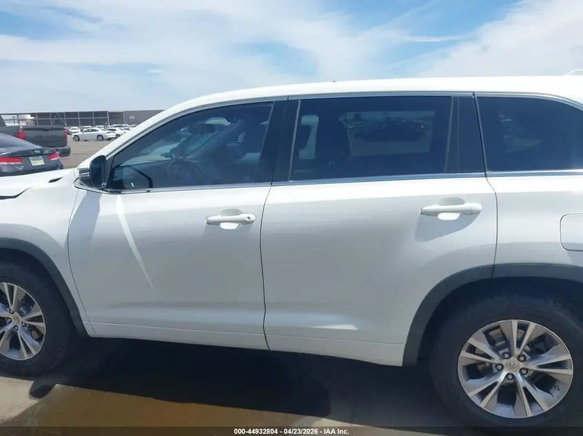 2014 TOYOTA HIGHLANDER LE PLUS V6