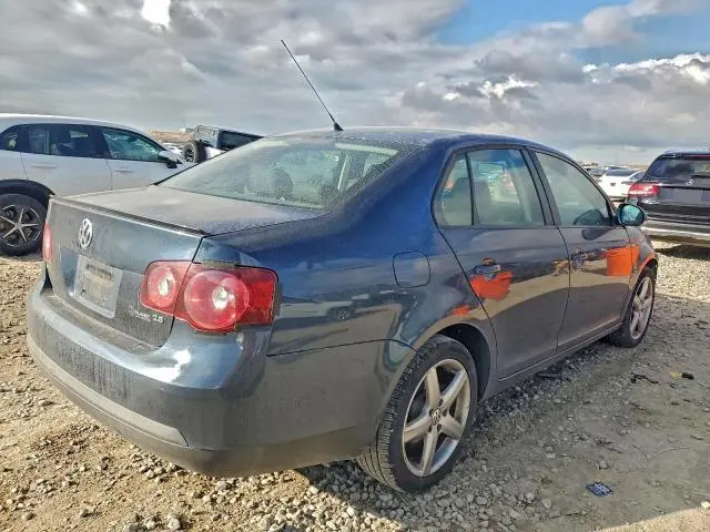 2010 VOLKSWAGEN JETTA LIMITED  