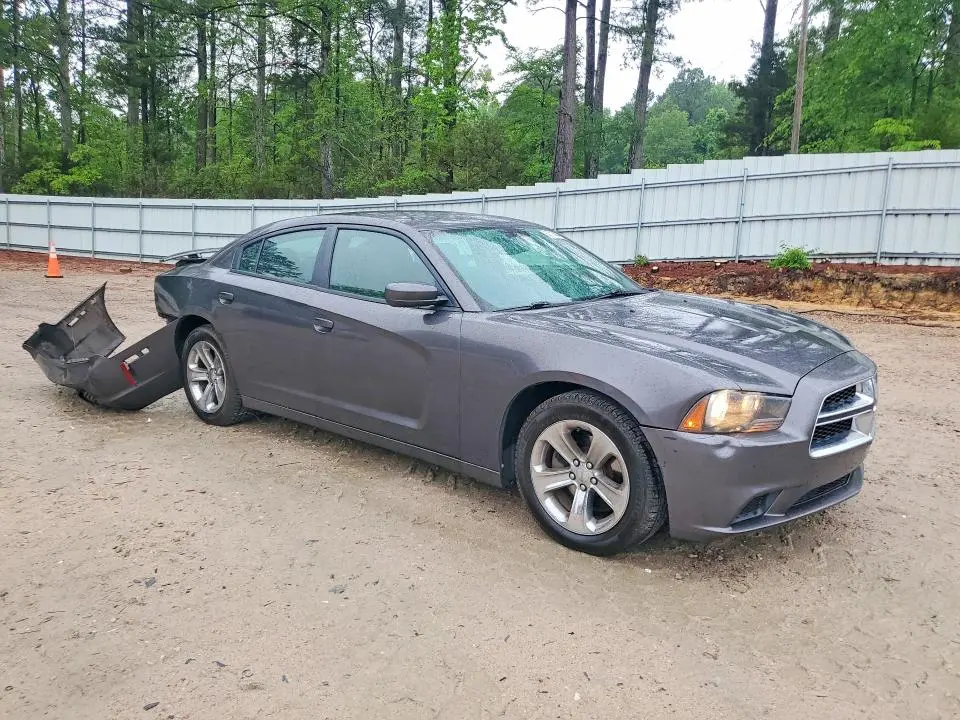 2014 DODGE CHARGER SE  