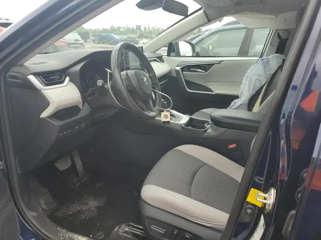 2020 TOYOTA RAV4 XLE  