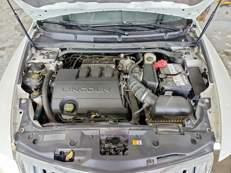 2011 LINCOLN MKS   