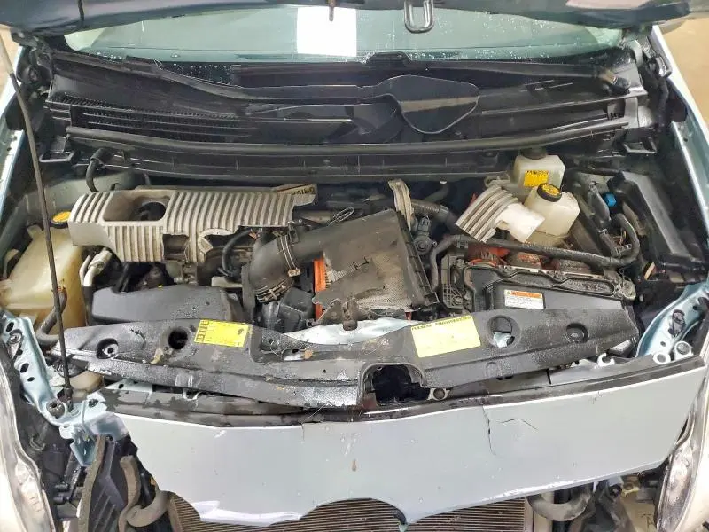 2013 TOYOTA PRIUS THREE  