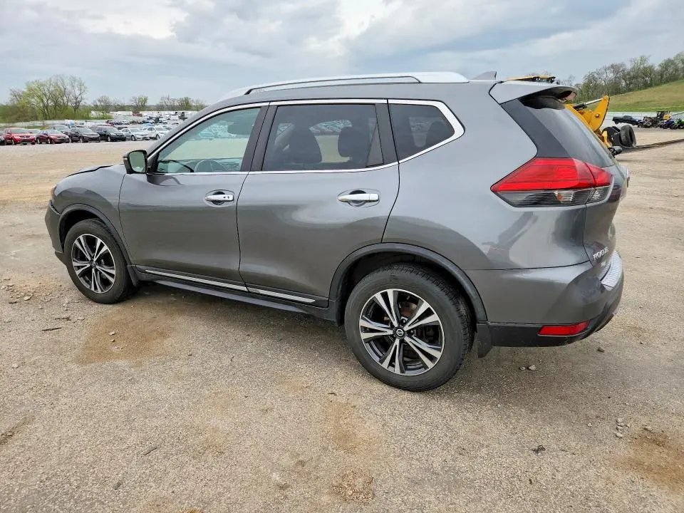 2017 NISSAN ROGUE SL  