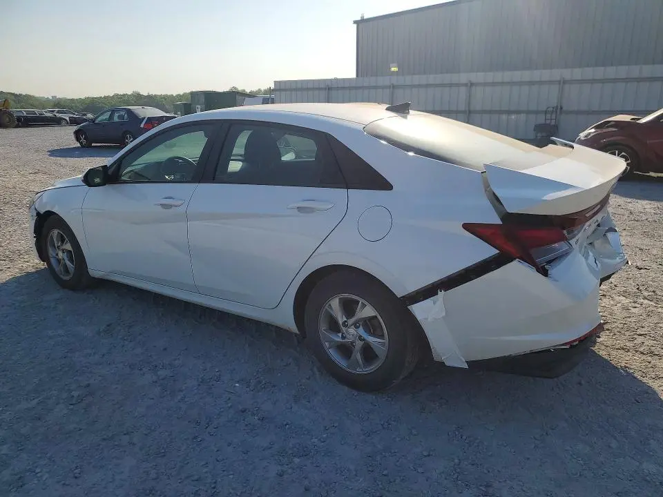 2021 HYUNDAI ELANTRA SE  