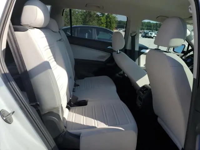 2022 VOLKSWAGEN TIGUAN S  
