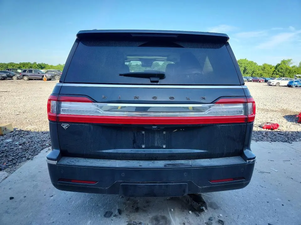 2021 LINCOLN NAVIGATOR BLACK LABEL  