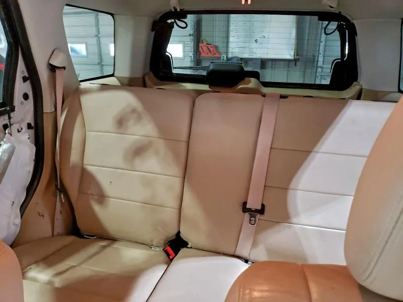 2010 FORD ESCAPE LIMITED  