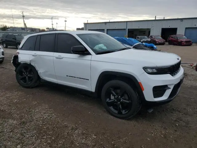 2022 JEEP GRAND CHEROKEE LAREDO  